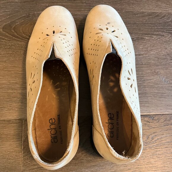 Woman's Arche Made in France- Beige- EU Size 39 - Picture 1 of 5